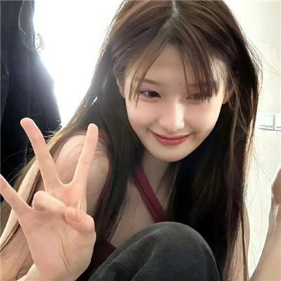 碧窗艳影